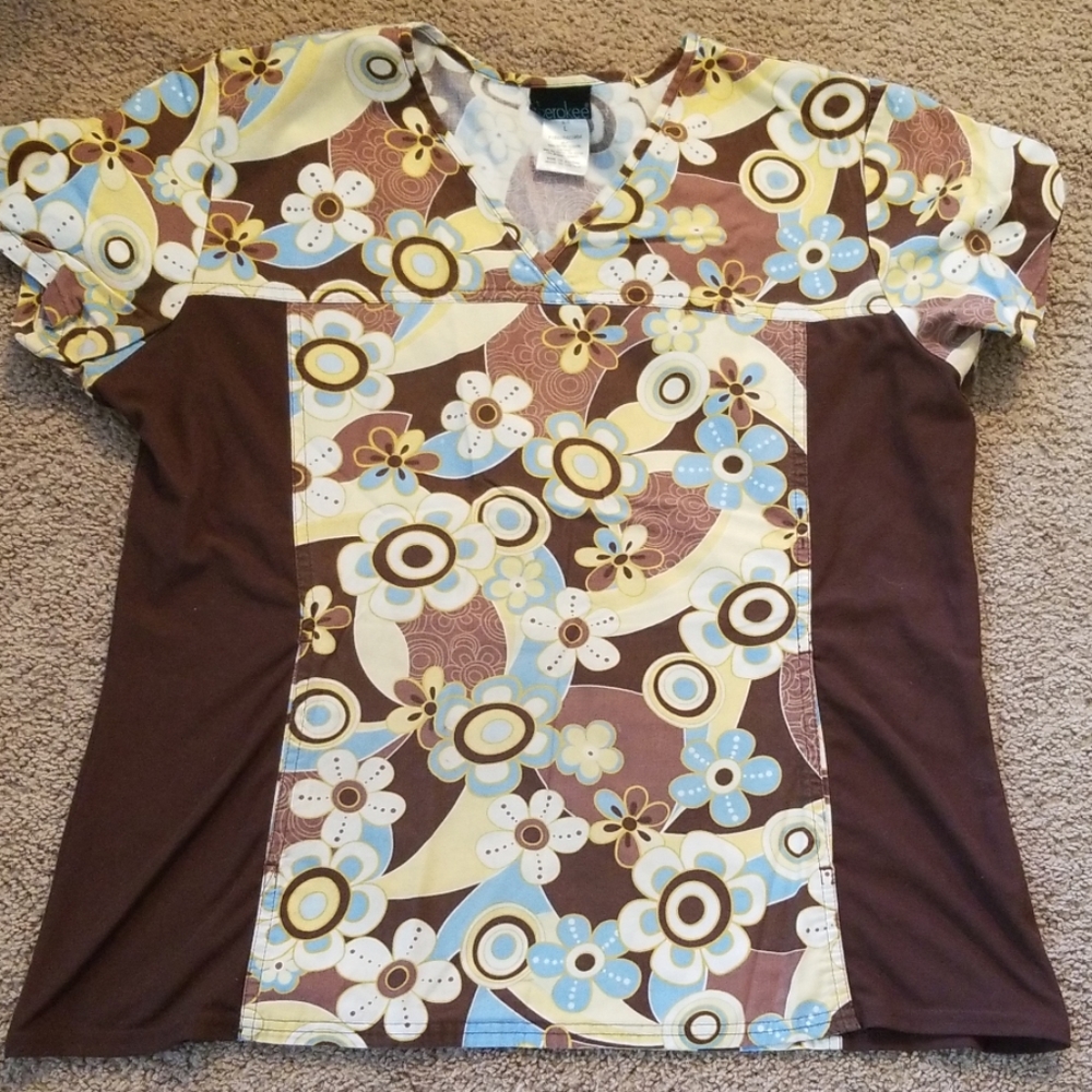 Scrub top